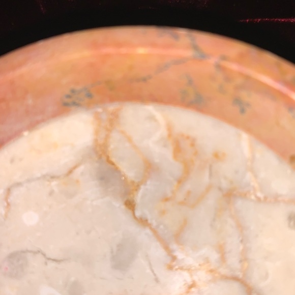 Small Two Tone Natural Stone Bowl 3” Diameter - Picture 4 of 5